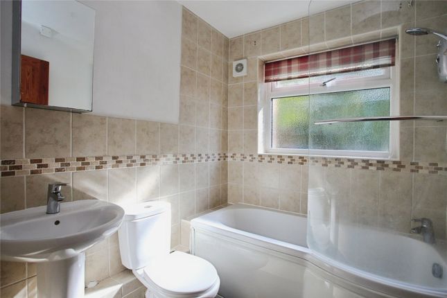 11 Heaton Court, 128, Heaton Moor Road, Stockport photo 5
