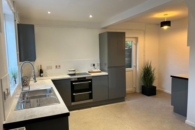 38, Stratford Road, Leamington Spa photo 2
