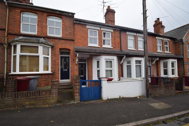 Thumbnail Terraced house to rent in Westfield Road, Caversham, Reading
