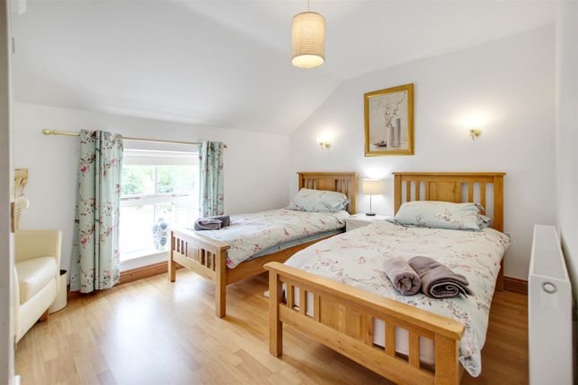 Cottage Img_5735.Jpg