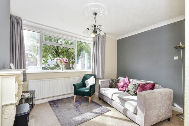 36, Ridgehill Avenue, Sheffield photo 4