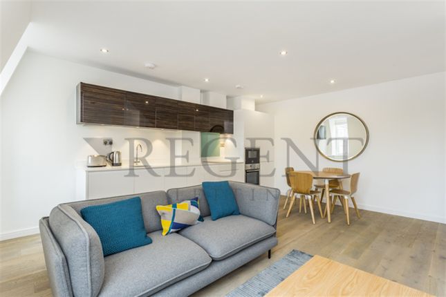 Flat to rent in Wakefield Road, Richmond