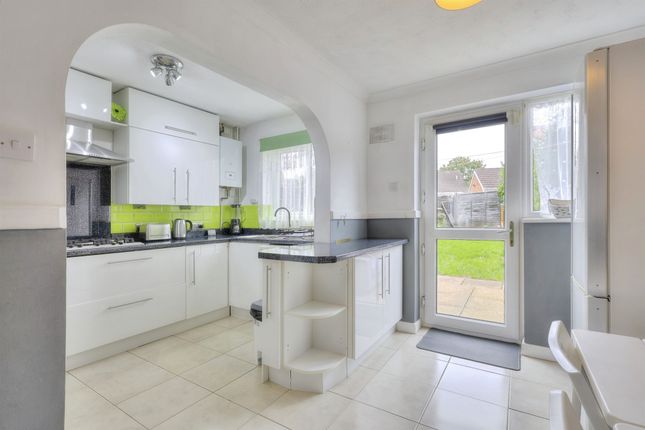 6, Elton Close, NORTHAMPTON photo 2
