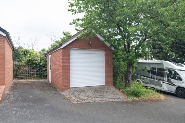 11, Pridzor Road, Droitwich Spa photo 4