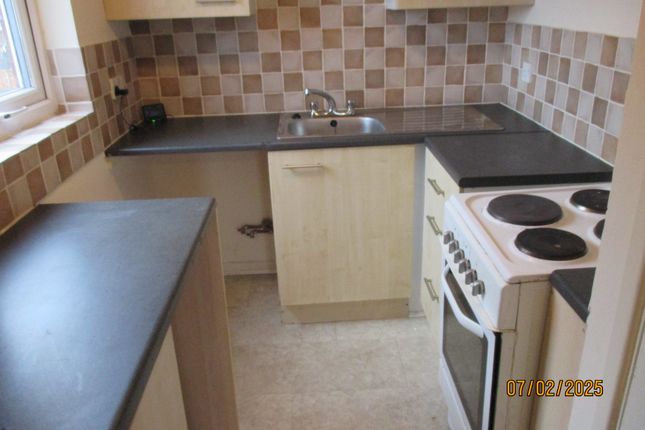 15, Harrowby Drive, Tipton photo 4