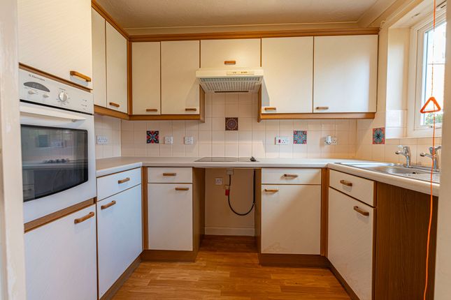 Flat 9, Monmouth Court Bassaleg Road, Newport photo 2
