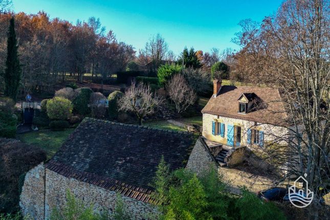 Property for sale in Gourdon (commune), Gourdon, Lot, Midi-Pyrénées, France  - Zoopla