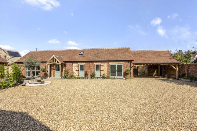 3-bed house on 2, Henneys Old Farmyard, Lower Quinton, £575,000