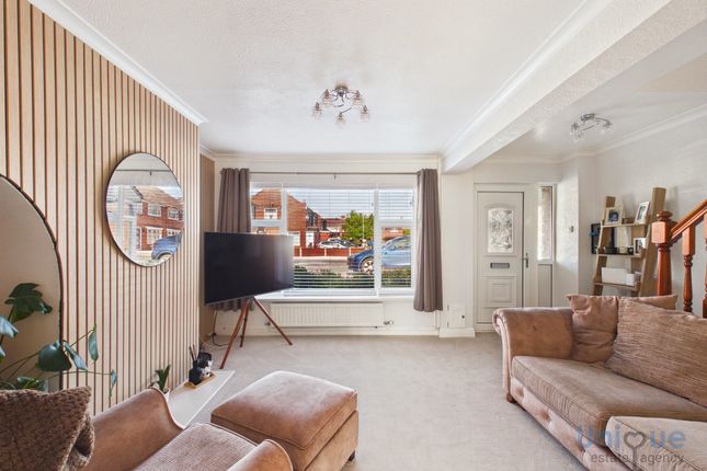 26, Lowfield Close, Newton photo 3