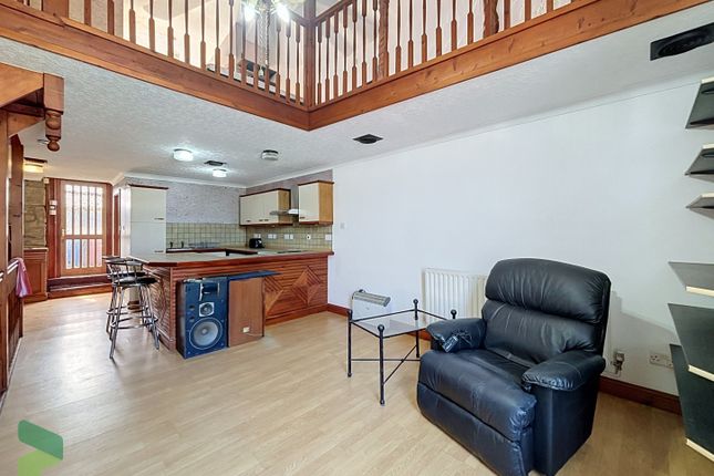 First Floor Flat, 40A, Blackburn Road, Darwen photo 4