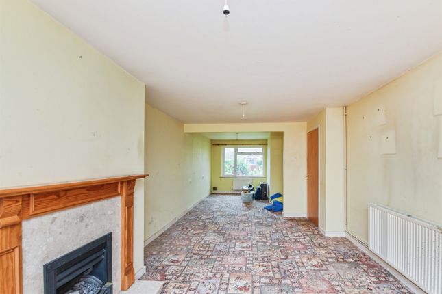 51, Springfield Road, Devizes photo 3