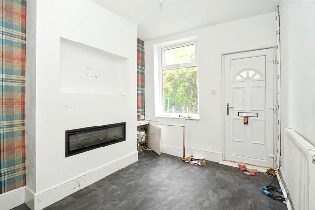 12, Howard Street, Burnley photo 2