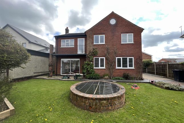 Detached house for sale in Queens View Drive, Waingroves, Ripley