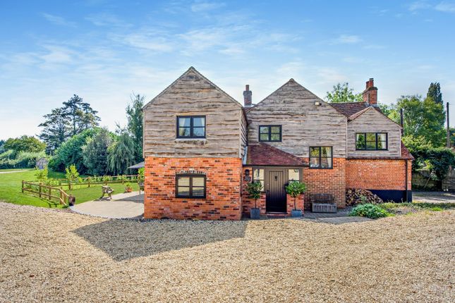 Cherry Cottage,, Holdrop Hill, Thatcham photo 2