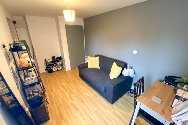 Flat 12, 21, Southgate Street (Zionstone Ltd), Winchester photo 2