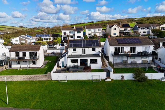 35 Holbrook Road, Haverfordwest photo 2