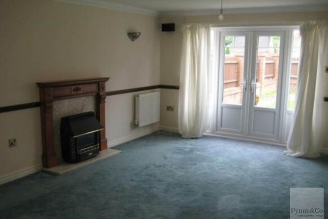 11, Sunningdale, Norwich photo 3