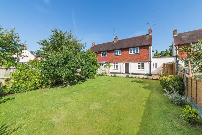 Thumbnail Detached house to rent in Blundell Lane, Oxshott