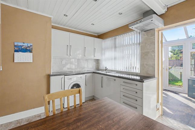 121, Bramcote Avenue, Nottingham photo 4
