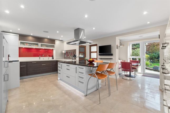 Detached house for sale in Luddington Road, Stratford-Upon-Avon