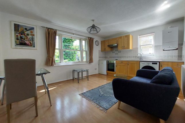 Thumbnail Flat to rent in Radford House, Notting Hilll, London