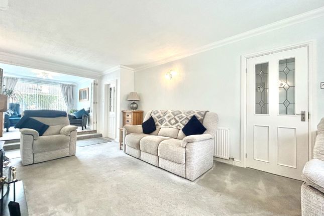 2a, Wrens Avenue, Tipton photo 4