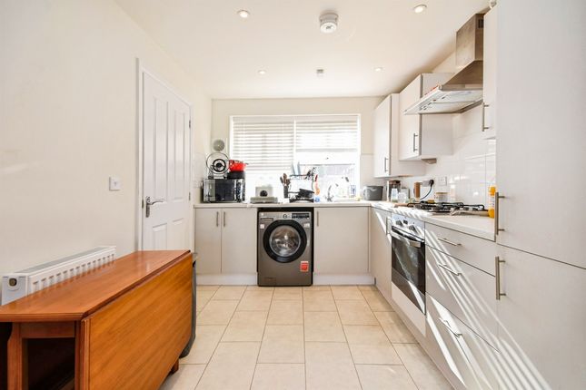 11, Lowlands Road, Hockley photo 4