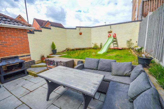 Town house for sale in Bright Meadow, Halfway, Sheffield