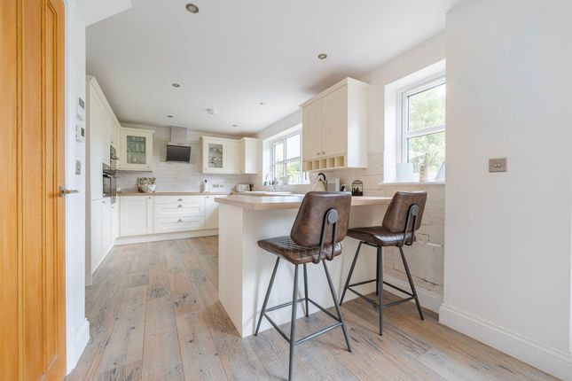 16 Mill Stone Green, Thetford photo 3