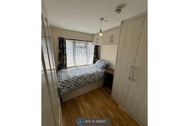 Thumbnail Room to rent in Chudleigh Gardens, Sutton