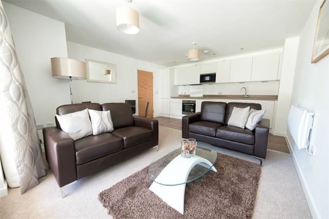 Thumbnail Flat to rent in Douglas House, Ferry Court, Cardiff