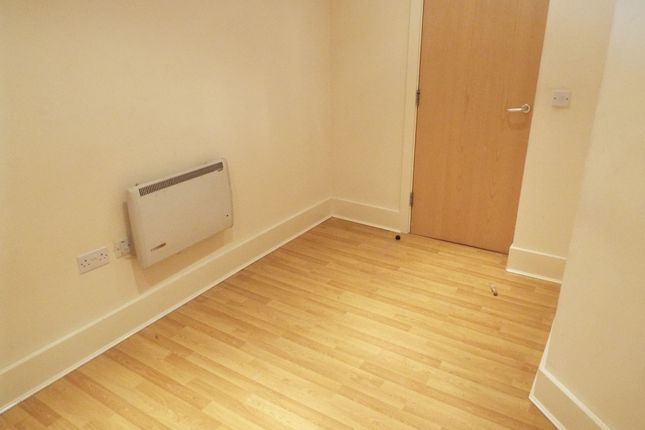 Apt 2, Halifax photo 5