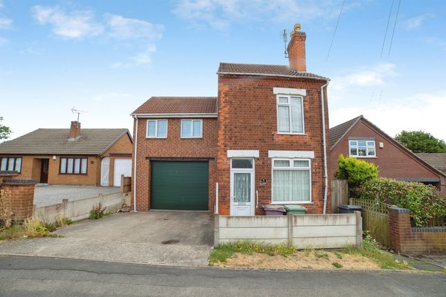 3-bed house on 15, Birchwood Lane, Alfreton, £130,000