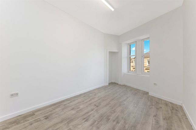 3/2, 587, Cathcart Road, Glasgow photo 2