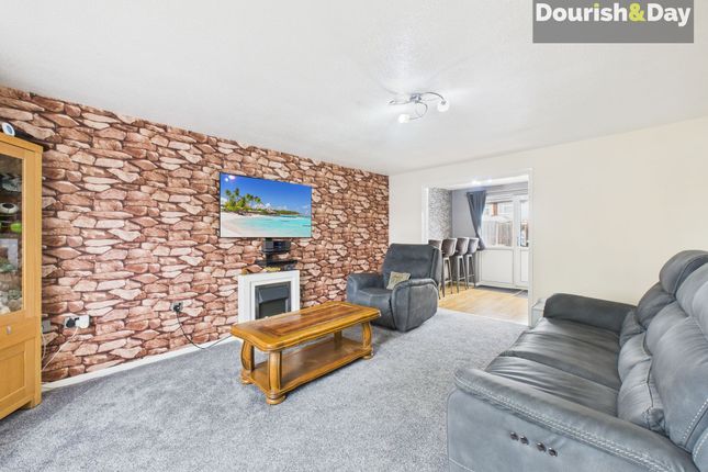 12 Caernarvon Close, Market Drayton photo 2