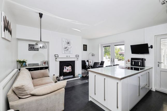 2, Rosparvah Gardens, Penzance photo 4