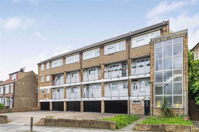 Thumbnail Flat for sale in Cantwell Road, London