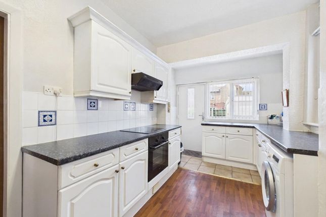 3, Jardine Avenue, Featherstone photo 2