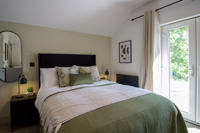 Room 4, 305b, Oxford Road, Berkshire, UK photo 3