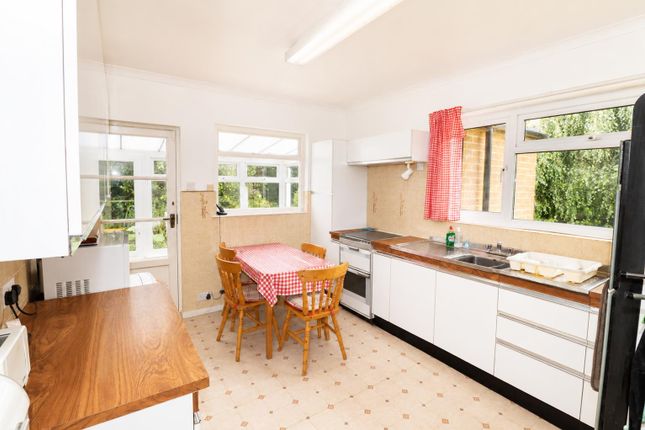 7, Linley Close, Bexhill-On-Sea photo 2