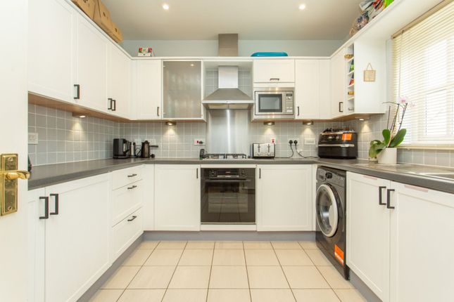 29, Sandwich Road, Canterbury photo 3