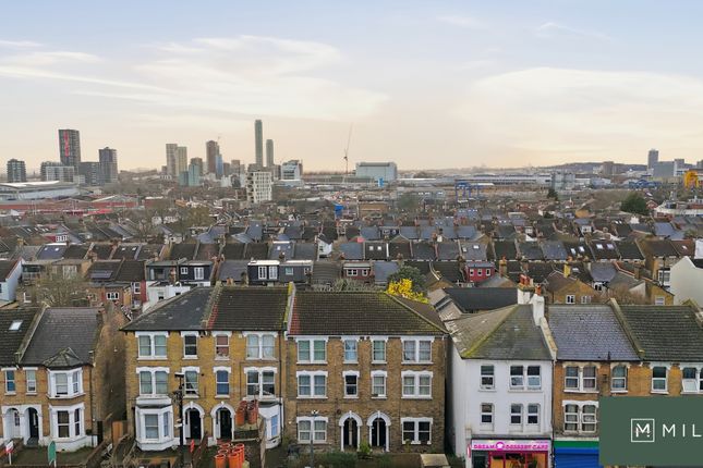 Flat 2, 152 - 154, High Street, London photo 4