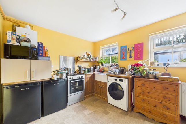 8 Steeple Grange, Matlock photo 3