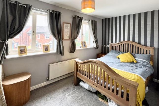 End terrace house for sale in Mimosa Court, Scunthorpe