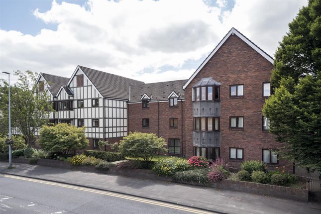 Flat for sale in King Edward Road, Knutsford