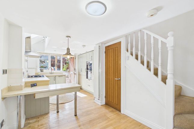 63, Akeman Street, Tring photo 3