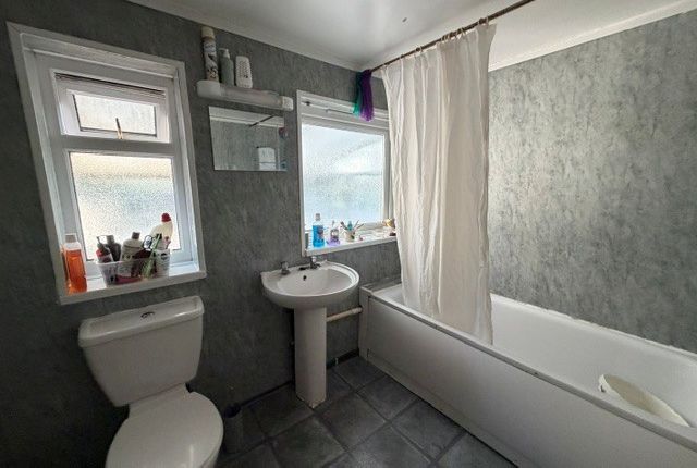 112, CHATHAM photo 3