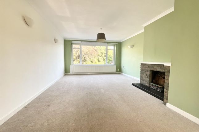 7, Charnhill Ridge, Bristol photo 2