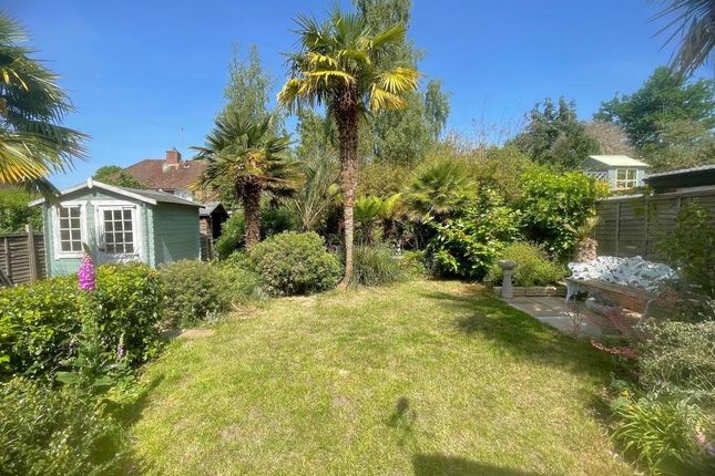 15, Roman Way, Bourne End photo 2