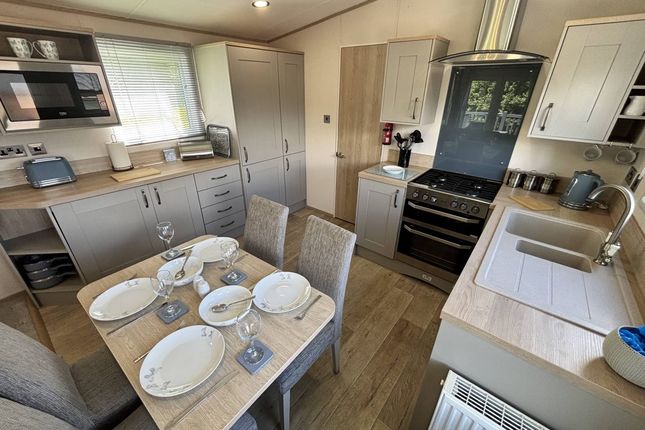 R03, Rivers Edge Holiday Homes And Lodges, Ingleton photo 3